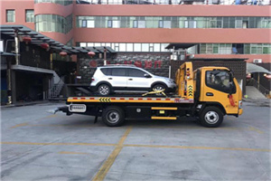 新泰汽车紧急补胎换胎救援